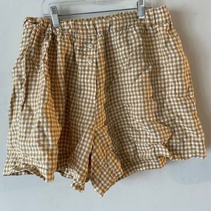 Linen checkered shorts